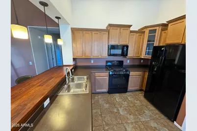 3921 E Sophie Lane, Phoenix, AZ 85042 - Photo 8