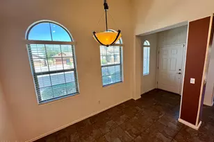 3921 E Sophie Ln, Phoenix, AZ 85042 - Photo 4