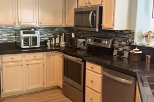 20038 N Greenview Dr, Sun City West, AZ 85375 - Photo 18