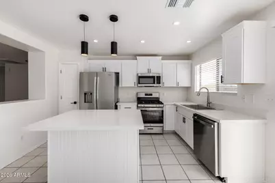 7933 W Mission Lane, Peoria, AZ 85345 - Photo 8