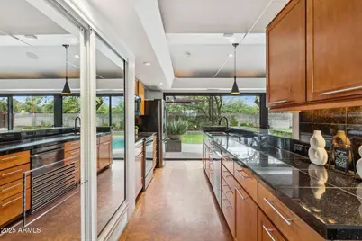 4324 E Stanford Drive, Phoenix, AZ 85018 - Photo 10