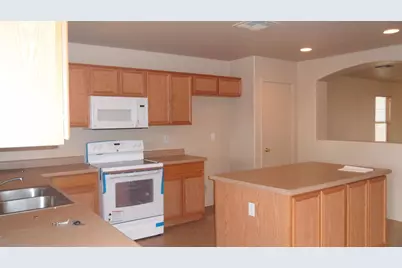 16377 W Cottonwood Street, , AZ 85388 - Photo 8