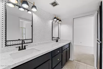 6105 N 12th Way, Phoenix, AZ 85014 - Photo 18