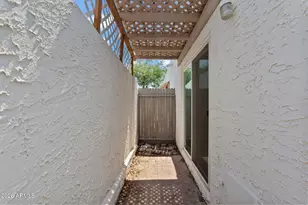 6105 N 12th Wy, Phoenix, AZ 85014 - Photo 20
