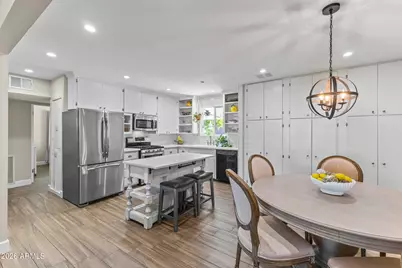 7013 N 11th Way, Phoenix, AZ 85020 - Photo 8