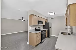 10123 N 96th Ave, Peoria, AZ 85345 - Photo 2