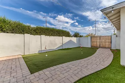 8756 E Valley Vista Drive, Scottsdale, AZ 85250 - Photo 4