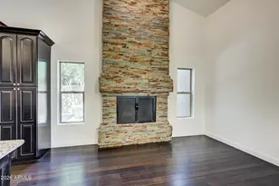 938 E Knight Ln, Tempe, AZ 85284 - Photo 24