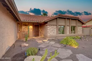 938 E Knight Ln, Tempe, AZ 85284 - Photo 4