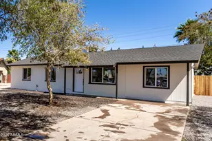 3121 N 35th Dr, Phoenix, AZ 85019 - Photo 6