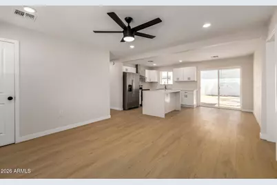 3121 N 35th Drive, Phoenix, AZ 85019 - Photo 14