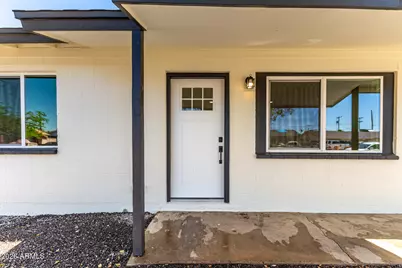 3121 N 35th Drive, Phoenix, AZ 85019 - Photo 8