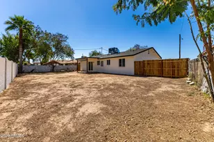 3121 N 35th Dr, Phoenix, AZ 85019 - Photo 32