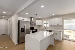 3121 N 35th Dr, Phoenix, AZ 85019 - Photo 10