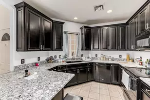 22744 E Carla Vista Dr, Mesa, AZ 85212 - Photo 18