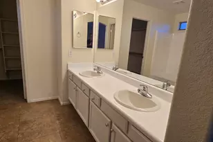 8568 W Vogel Ave, Peoria, AZ 85345 - Photo 4