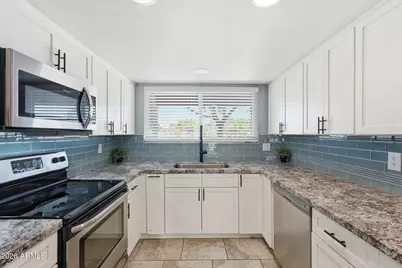 4539 W Sweetwater Avenue, Glendale, AZ 85304 - Photo 12