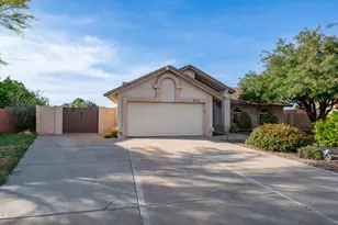 408 E Meadows Ln, Gilbert, AZ 85234 - Photo 6