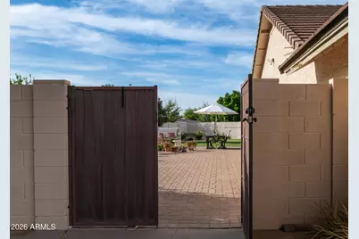 408 E Meadows Lane, Gilbert, AZ 85234 - Photo 42