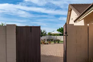 408 E Meadows Ln, Gilbert, AZ 85234 - Photo 42