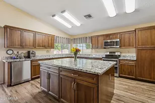 10908 N 57th Ave, Glendale, AZ 85304 - Photo 2
