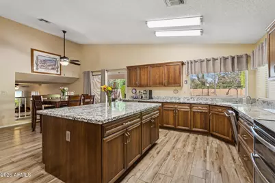 10908 N 57th Avenue, Glendale, AZ 85304 - Photo 4