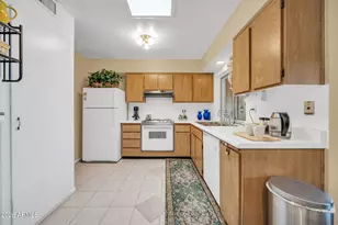 13623 N 111th Ave, Sun City, AZ 85351 - Photo 10