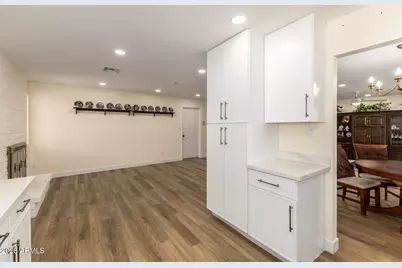 10008 N 44th Drive, Glendale, AZ 85302 - Photo 12