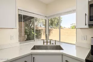 10008 N 44th Dr, Glendale, AZ 85302 - Photo 14