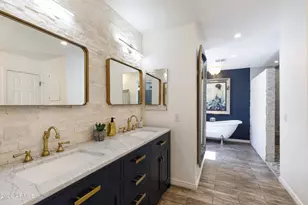 4833 N 38th St, Phoenix, AZ 85018 - Photo 26