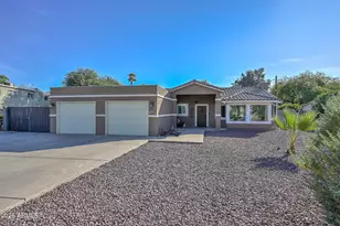 3043 N 34th St, Phoenix, AZ 85018 - Photo 2