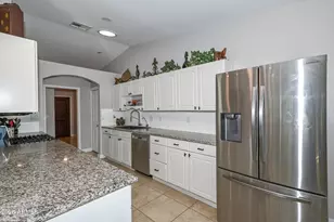 3043 N 34th St, Phoenix, AZ 85018 - Photo 6