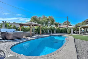 3043 N 34th St, Phoenix, AZ 85018 - Photo 2