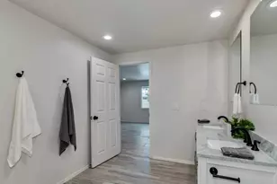 3649 E Emile Zola Ave, Phoenix, AZ 85032 - Photo 14