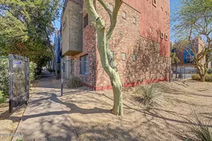3422 E Avalon Dr, Phoenix, AZ 85018 - Photo 30