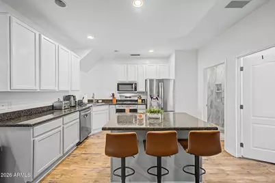 3422 E Avalon Drive, Phoenix, AZ 85018 - Photo 10