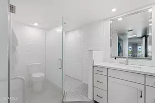 7840 E Camelback Rd, Scottsdale, AZ 85251 - Photo 16