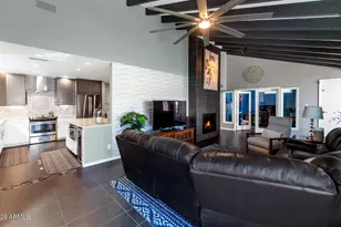 2041 E Alameda Dr, Tempe, AZ 85282 - Photo 10