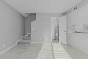 4733 E Belleview St, Phoenix, AZ 85008 - Photo 8