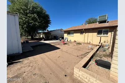 8243 W Piccadilly Road, Phoenix, AZ 85033 - Photo 6