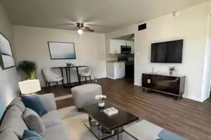 2666 N 43rd Ave, Phoenix, AZ 85009 - Photo 2