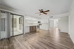 21002 N Palm Desert Dr, Sun City West, AZ 85375 - Photo 10