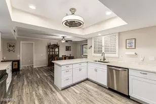 21002 N Palm Desert Dr, Sun City West, AZ 85375 - Photo 12