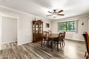 21002 N Palm Desert Dr, Sun City West, AZ 85375 - Photo 10