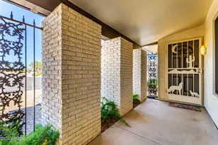 21002 N Palm Desert Dr, Sun City West, AZ 85375 - Photo 4