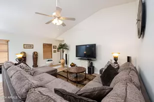 707 W Baylor Ln, Gilbert, AZ 85233 - Photo 16