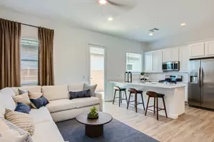 7990 W Rowel Rd, Peoria, AZ 85383 - Photo 14