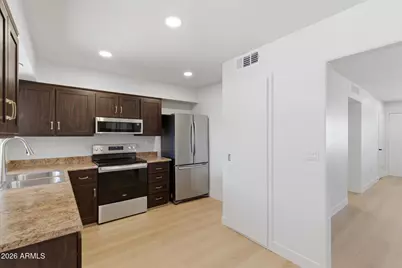 10917 W Thunderbird Boulevard, Sun City, AZ 85351 - Photo 18