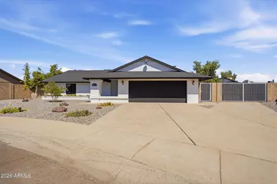 6204 W Garden Drive, Glendale, AZ 85304 - Photo 2