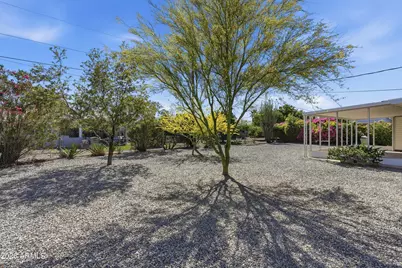 10547 W Sun City Boulevard, Sun City, AZ 85351 - Photo 38